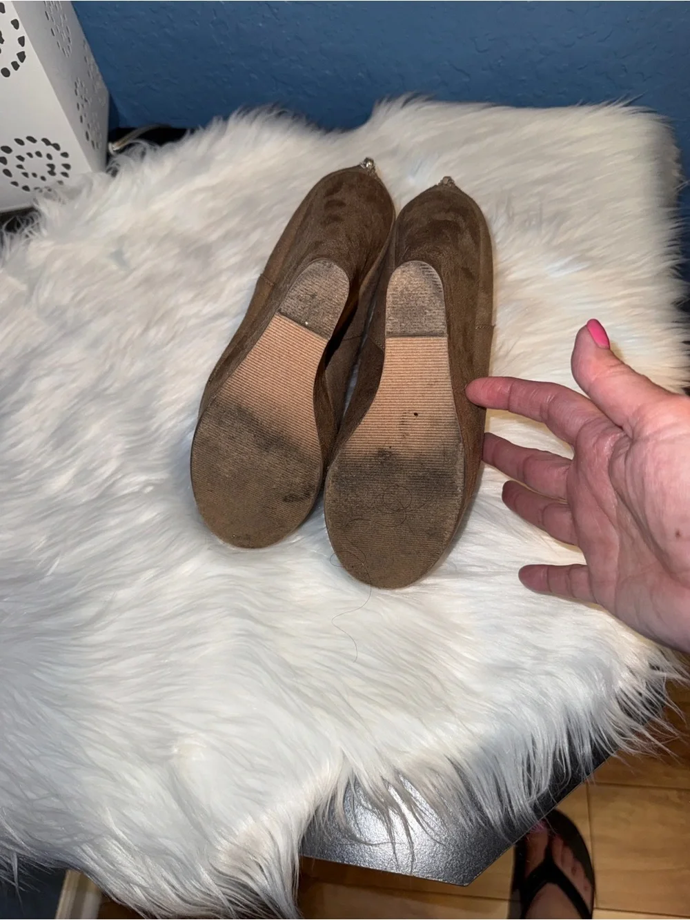 Madden girl Brown Suede Cutout Wedge Heels - Women's Fashion Sandals